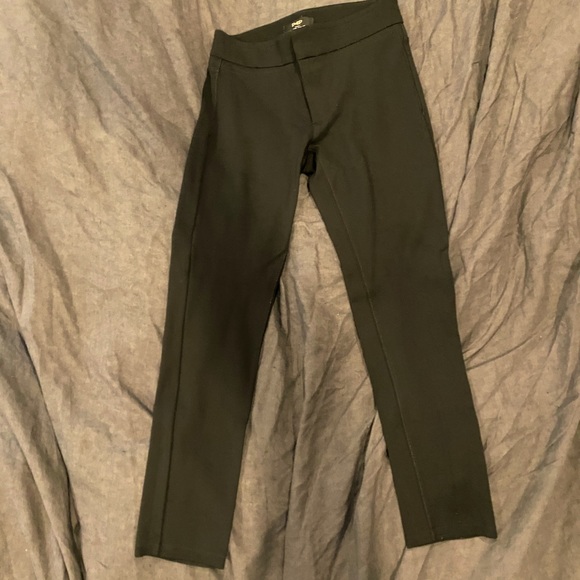 NWOT. Size XS.  Black dress pants. - Picture 1 of 3